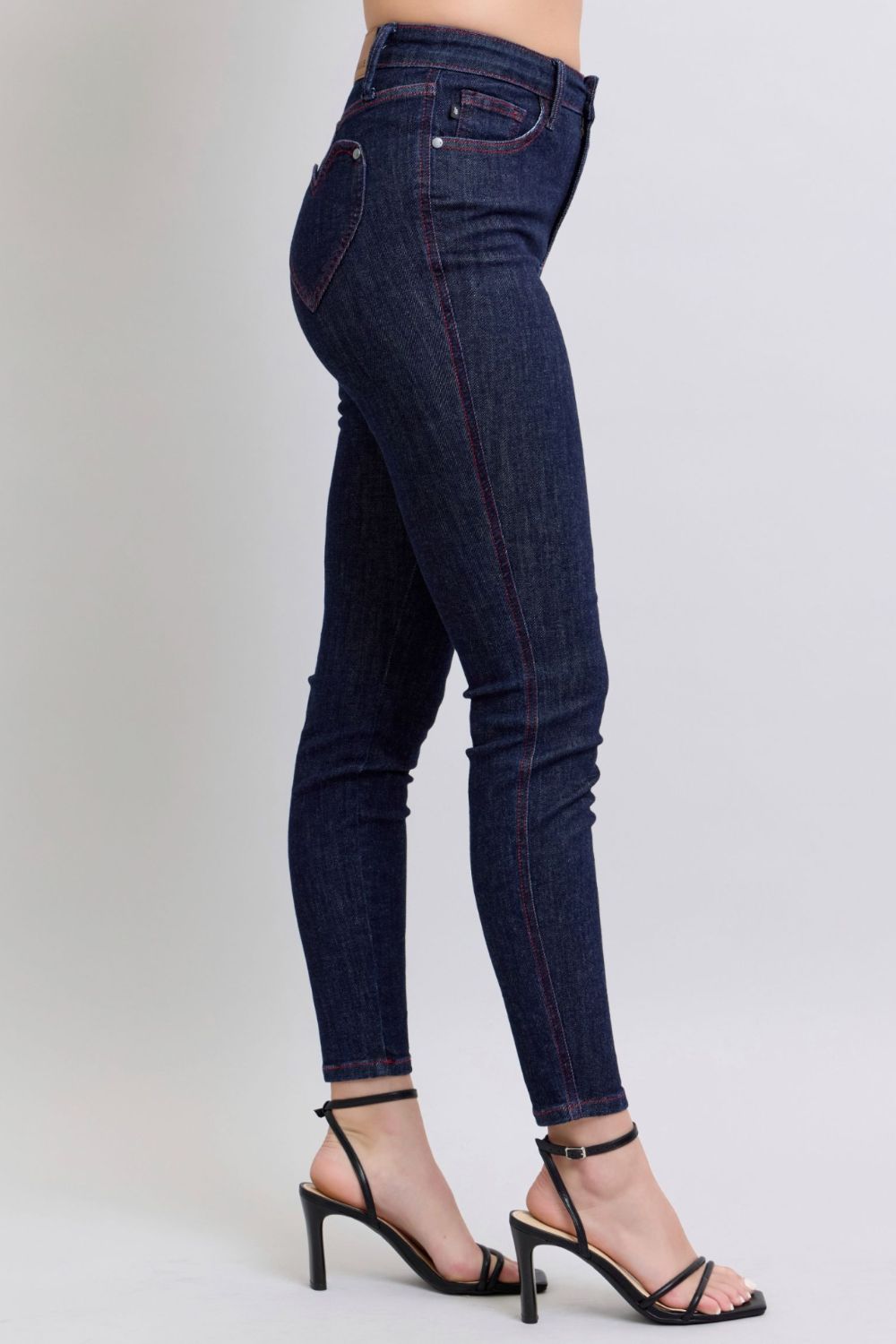 Judy Blue Full Size Heart Shaped Back Pockets Skinny Jeans - Luxe4Everyday Dark / 0(24) Jeans