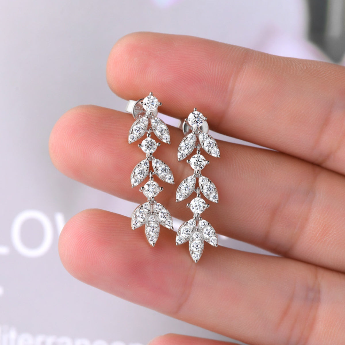 925 Sterling Silver Moissanite Leaf Earrings - Luxe4Everyday Earrings