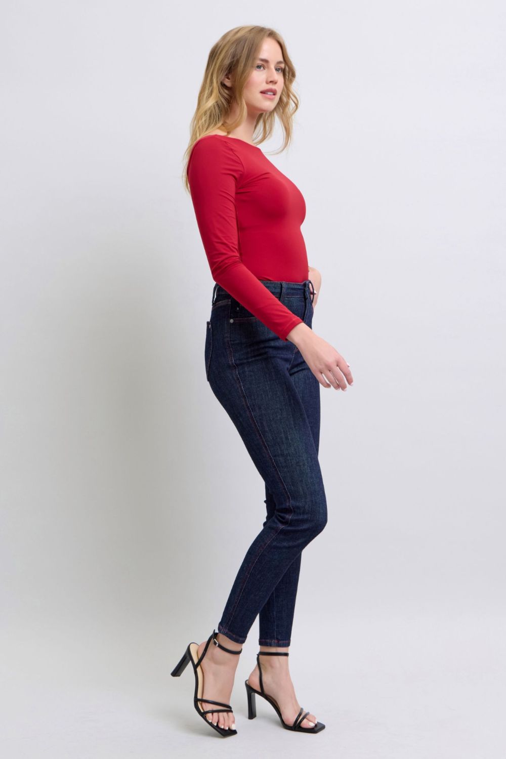 Judy Blue Full Size Heart Shaped Back Pockets Skinny Jeans - Luxe4Everyday Dark / 0(24) Jeans