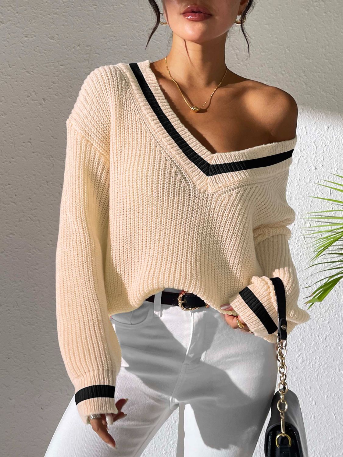 Contrast Trim V-Neck Long Sleeve Sweater - Luxe4Everyday Sweater