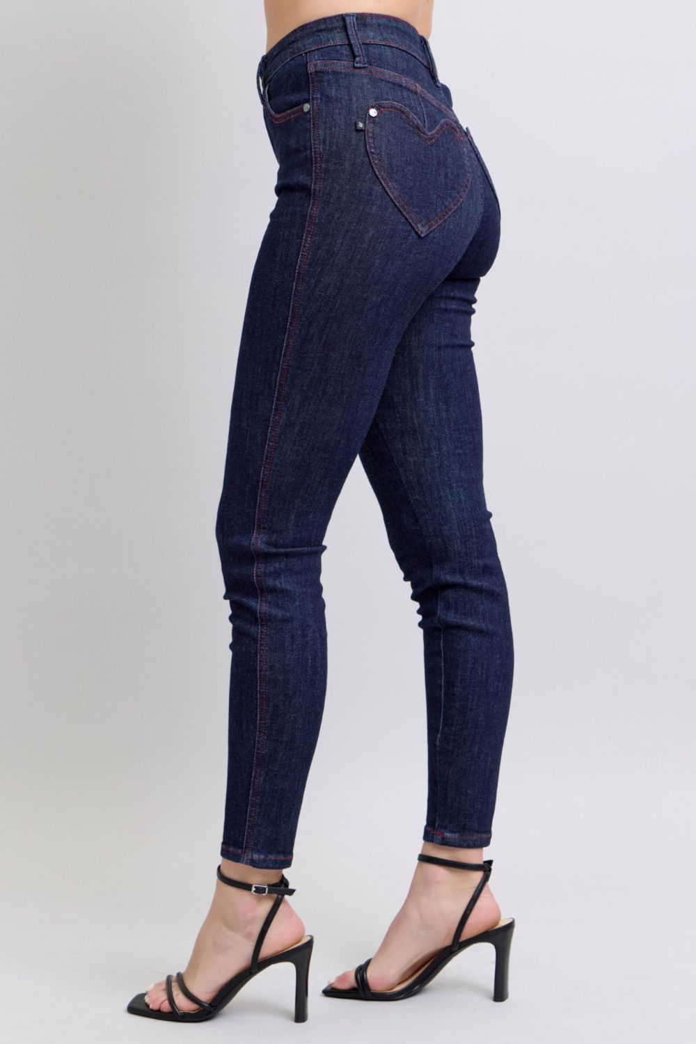 Judy Blue Full Size Heart Shaped Back Pockets Skinny Jeans - Luxe4Everyday Dark / 0(24) Jeans