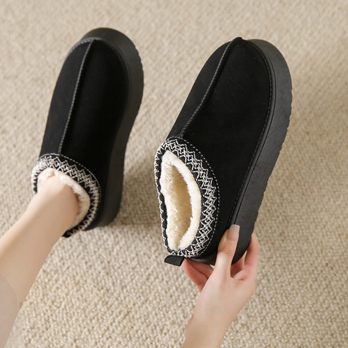 Faux Fur Center-Seam Slippers - Luxe4Everyday Shoes